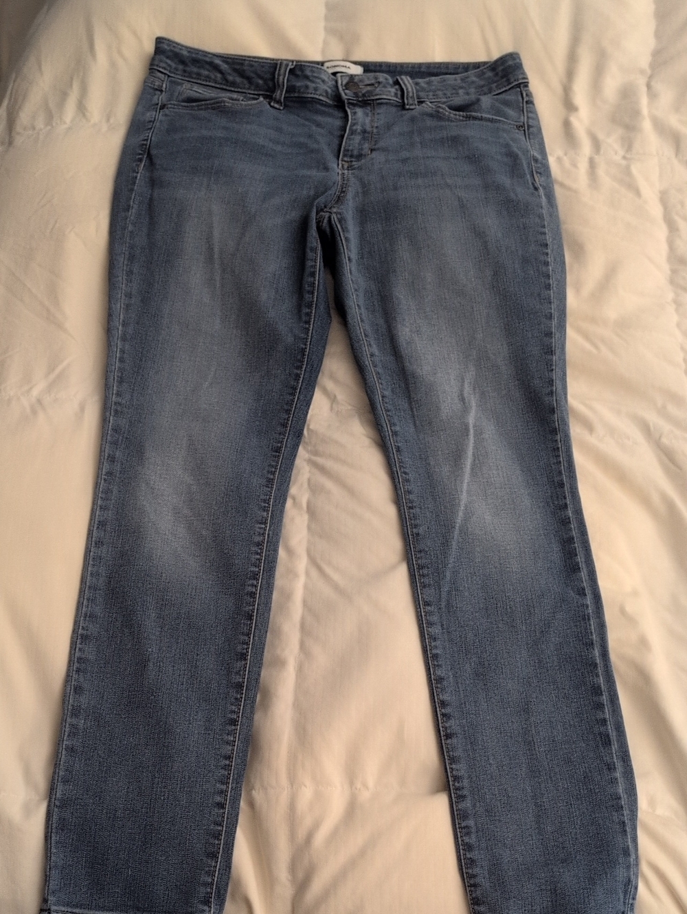 Sonoma Women's Light Blue Skinny Jeans Size 12